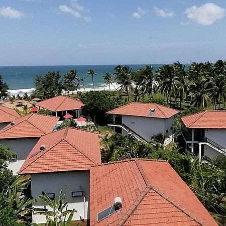 Ladja Beach Resort Ambalantota Dış mekan fotoğraf